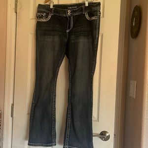 Maurice’s Womens 16 Short Jeans
